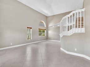 9240 Oak Grove Cir, Davie FL 33328