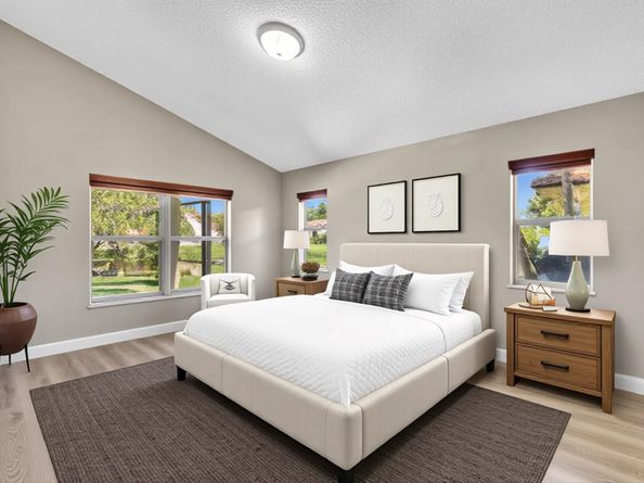 9240 Oak Grove Cir, Davie FL 33328