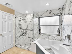 9240 Oak Grove Cir, Davie FL 33328
