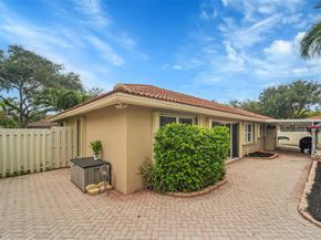 3433 Sands Harbor Trce, Pompano Beach FL 33069