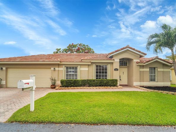 3433 Sands Harbor Trce, Pompano Beach FL 33069