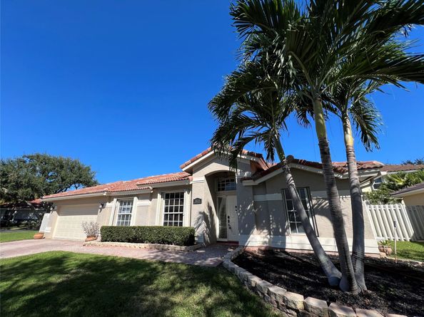 3433 Sands Harbor Trce, Pompano Beach FL 33069