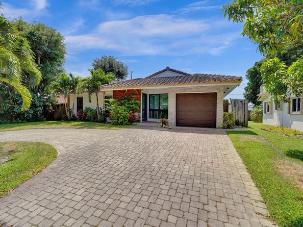 1561 SE 24th Ter, Pompano Beach FL 33062