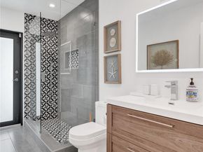 1561 SE 24th Ter, Pompano Beach FL 33062