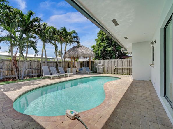 1561 SE 24th Ter, Pompano Beach FL 33062