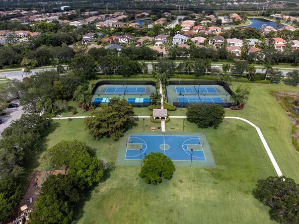 4245 Bluff Harbor Way, Wellington FL 33449