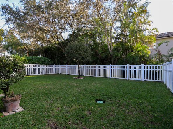 4245 Bluff Harbor Way, Wellington FL 33449