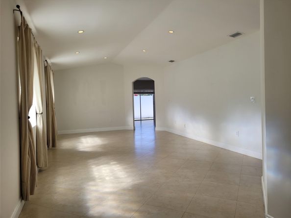 10351 SW 20th Ter, Miami FL 33165