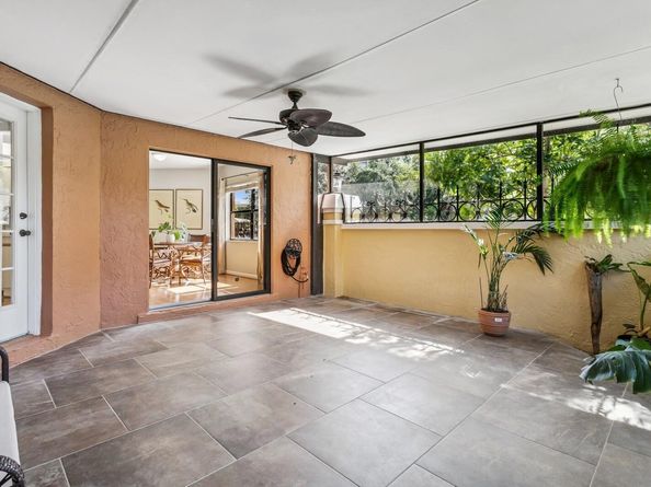24 Uno Lago Drive, Juno Beach FL 33408