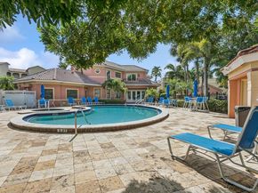 24 Uno Lago Drive, Juno Beach FL 33408
