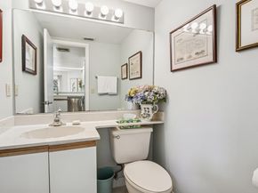 24 Uno Lago Drive, Juno Beach FL 33408