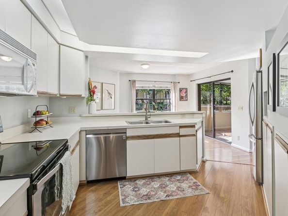 24 Uno Lago Drive, Juno Beach FL 33408