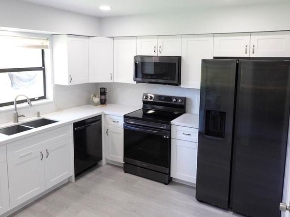 9740 Pecan Tree Drive A, Boynton Beach FL 33436