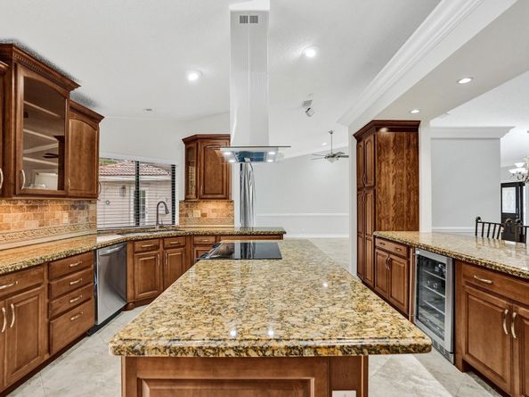 5426 NW 61st Ave, Coral Springs FL 33067