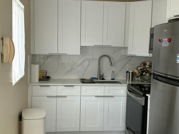 3160 Lake Osborne Drive 201, Lake Worth Beach FL 33461