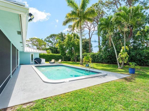 474 S Country Club Drive, Atlantis FL 33462