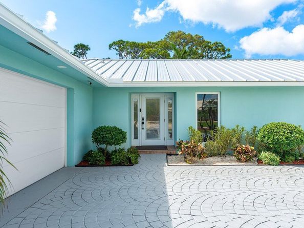474 S Country Club Drive, Atlantis FL 33462