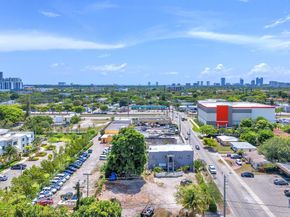 2135 Washington St, Hollywood FL 33020