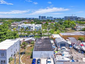2135 Washington St, Hollywood FL 33020