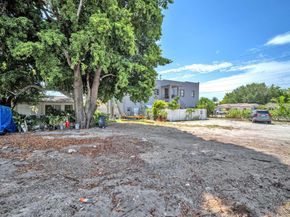 2135 Washington St, Hollywood FL 33020