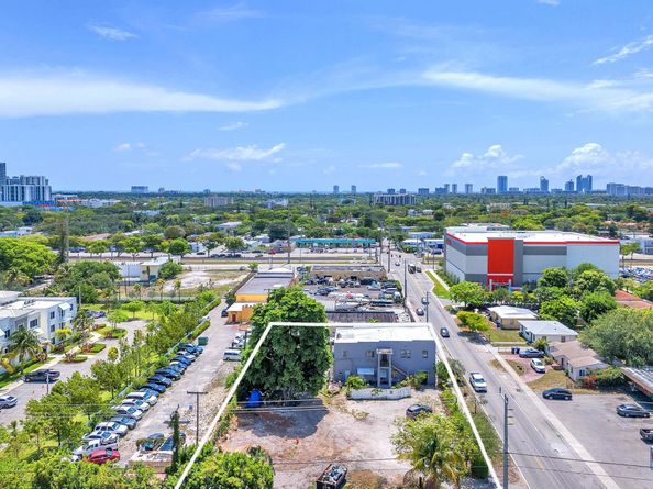2135 Washington St, Hollywood FL 33020
