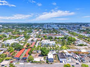 2135 Washington St, Hollywood FL 33020
