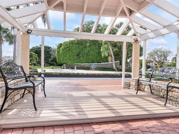 22665 Meridiana Dr, Boca Raton FL 33433