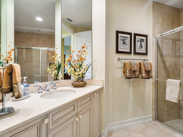 112 Palm Bay Drive A, Palm Beach Gardens FL 33418