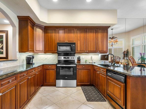 112 Palm Bay Drive A, Palm Beach Gardens FL 33418