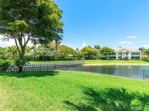 112 Palm Bay Drive A, Palm Beach Gardens FL 33418