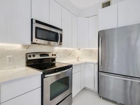 1803 N Flagler Dr 206, West Palm Beach FL 33407