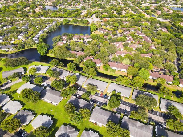 1084 NW 83rd Ave 1084, Fort Lauderdale FL 33322