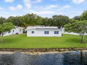 8825 NW 14th St, Plantation FL 33322
