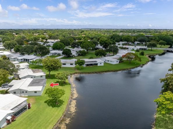 8825 NW 14th St, Plantation FL 33322