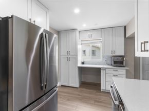 8825 NW 14th St, Plantation FL 33322