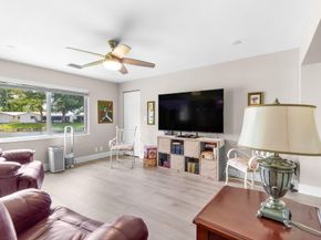 8825 NW 14th St, Plantation FL 33322