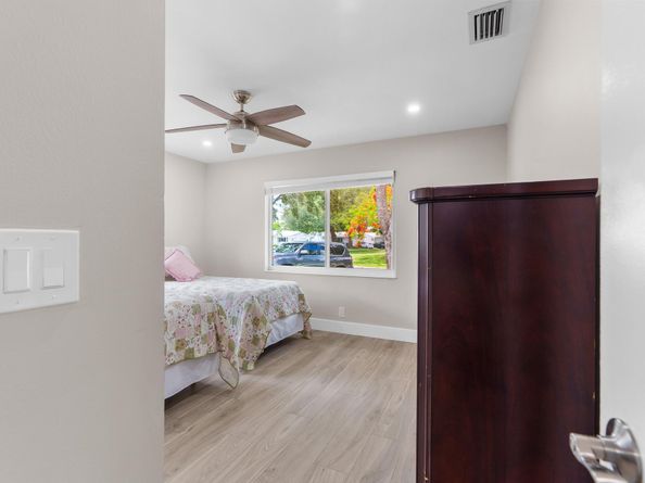 8825 NW 14th St, Plantation FL 33322