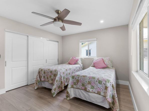 8825 NW 14th St, Plantation FL 33322