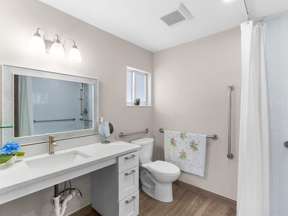 8825 NW 14th St, Plantation FL 33322