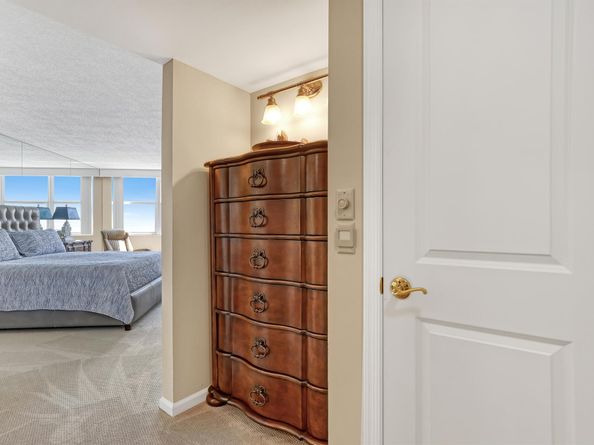 5200 N Ocean Drive 703, Singer Island FL 33404