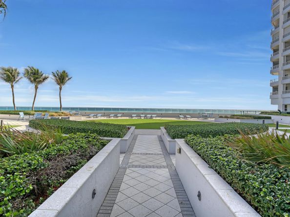 5200 N Ocean Drive 703, Singer Island FL 33404