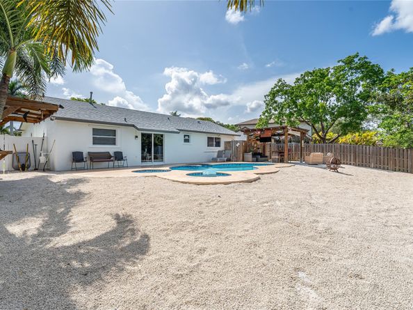 4360 NW 116th Ave, Sunrise FL 33323