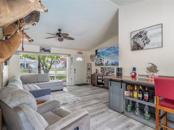 4360 NW 116th Ave, Sunrise FL 33323