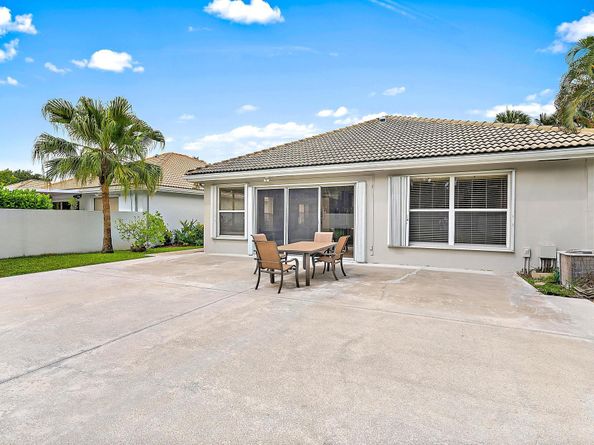 126 E Hampton Way, Jupiter FL 33458