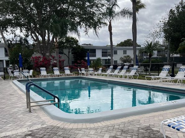 6447 Bay Club Dr 2, Fort Lauderdale FL 33308