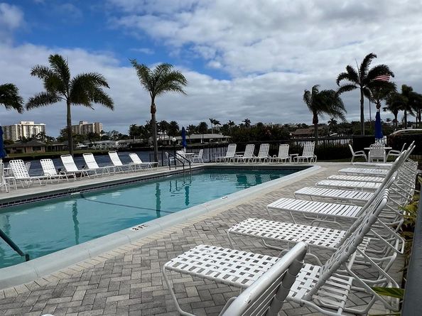 6447 Bay Club Dr 2, Fort Lauderdale FL 33308