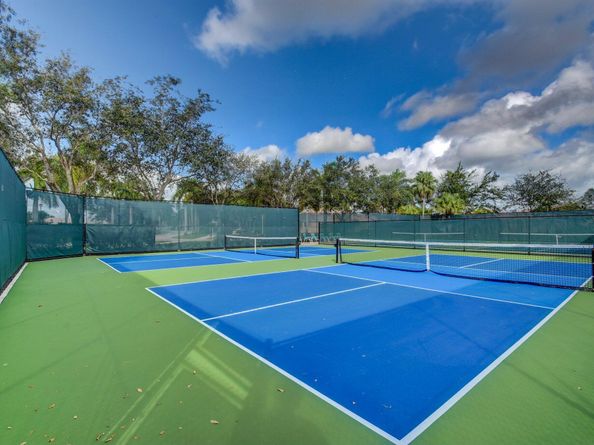 2357 Windjammer Way, West Palm Beach FL 33411