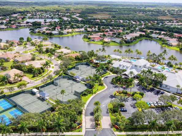 2357 Windjammer Way, West Palm Beach FL 33411