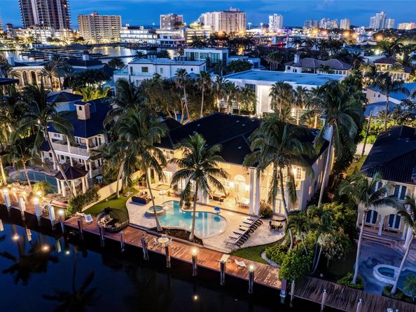 7 Pelican Dr, Fort Lauderdale FL 33301