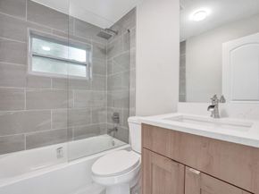 3721 N 66th Ave, Hollywood FL 33024